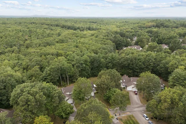$545,000 | 17 Hampton Glen Drive, Unit 5, Kennebunk, ME 04043
