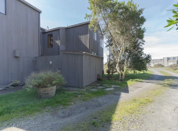 $1,695,000 | 39574 Leeward Road, The Sea Ranch, CA 95497