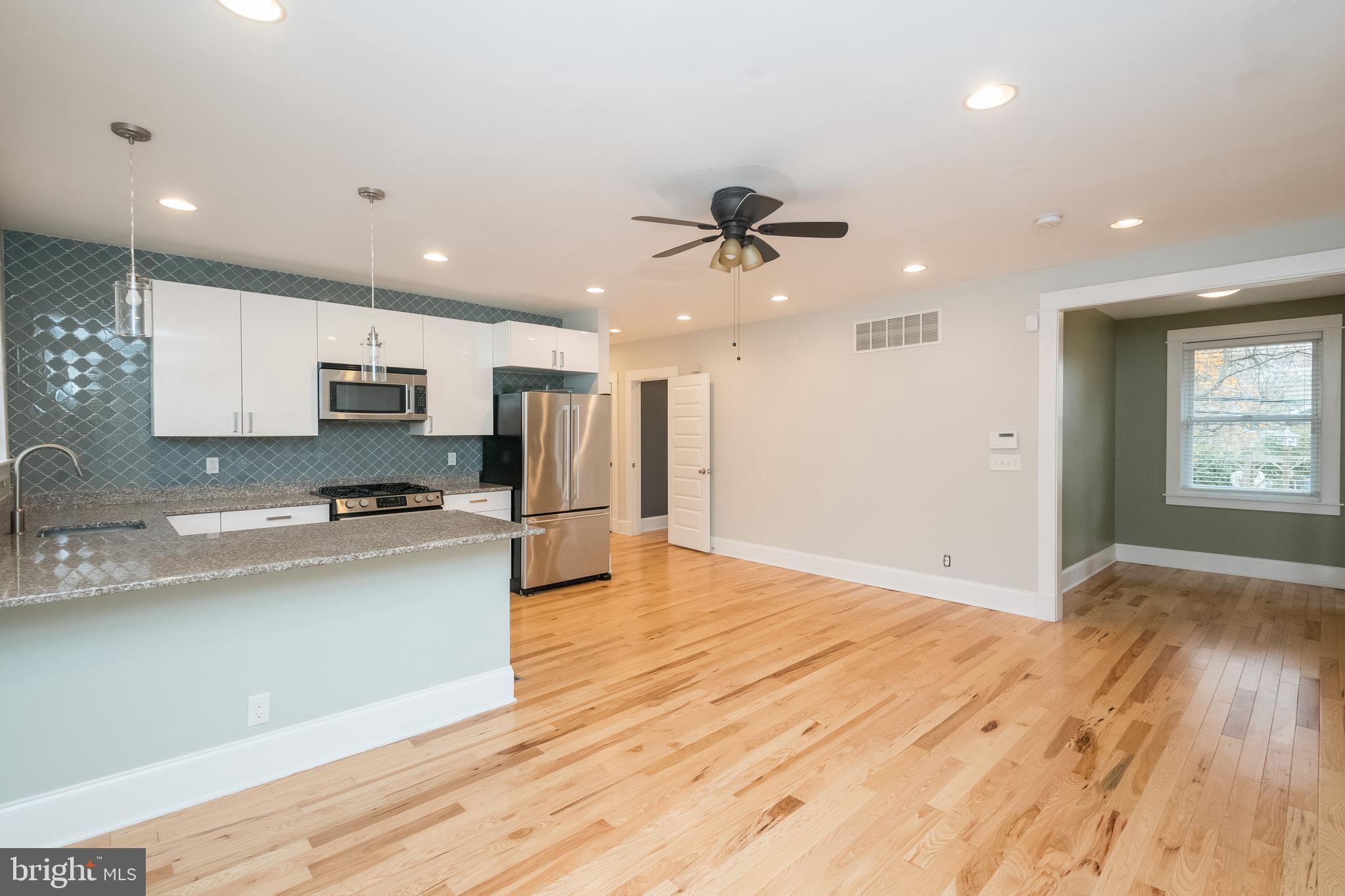 5724 Rockspring Road Baltimore, MD 21209 - Photo 11 of 38