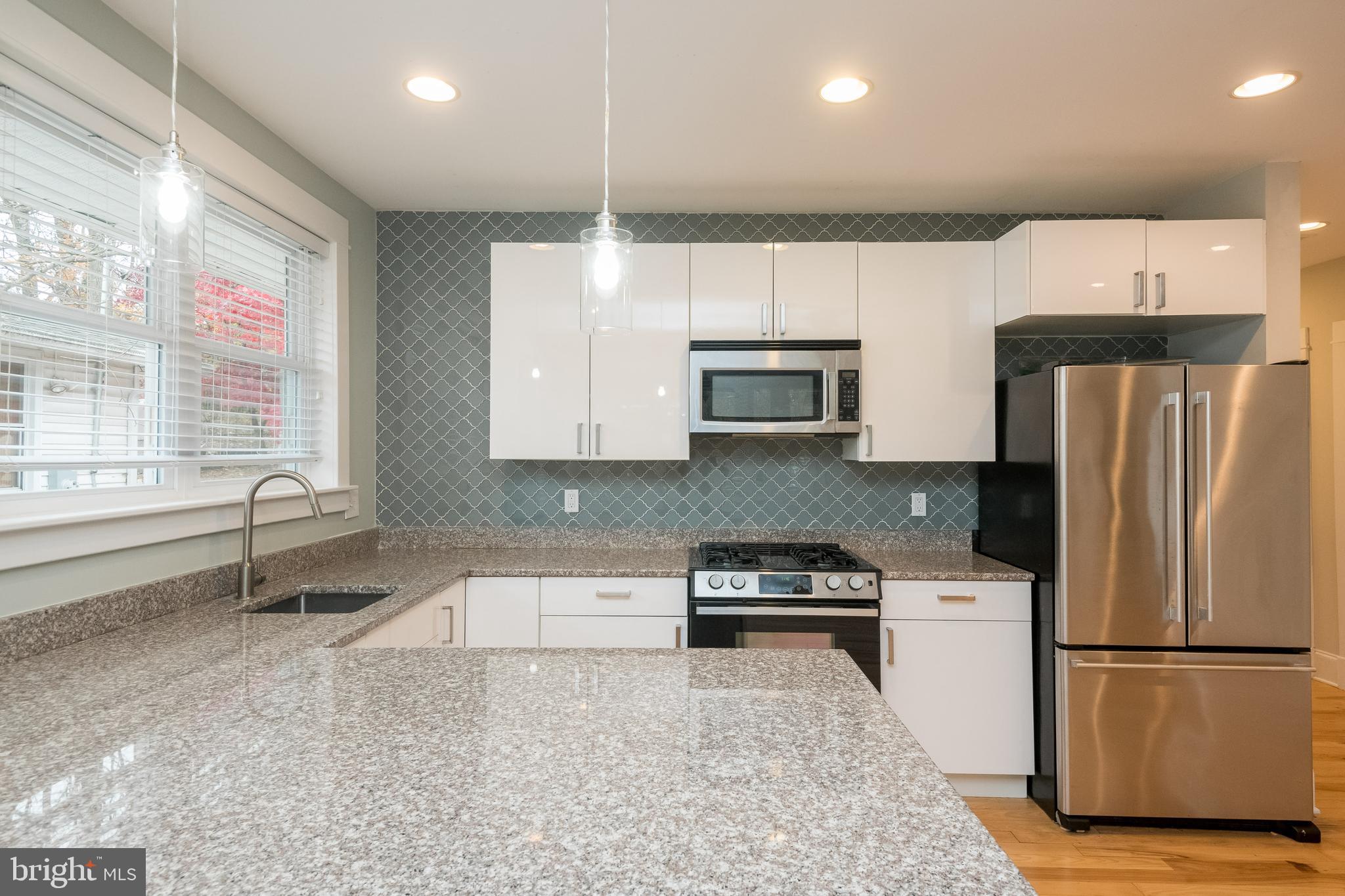 5724 Rockspring Road Baltimore, MD 21209 - Photo 13 of 38