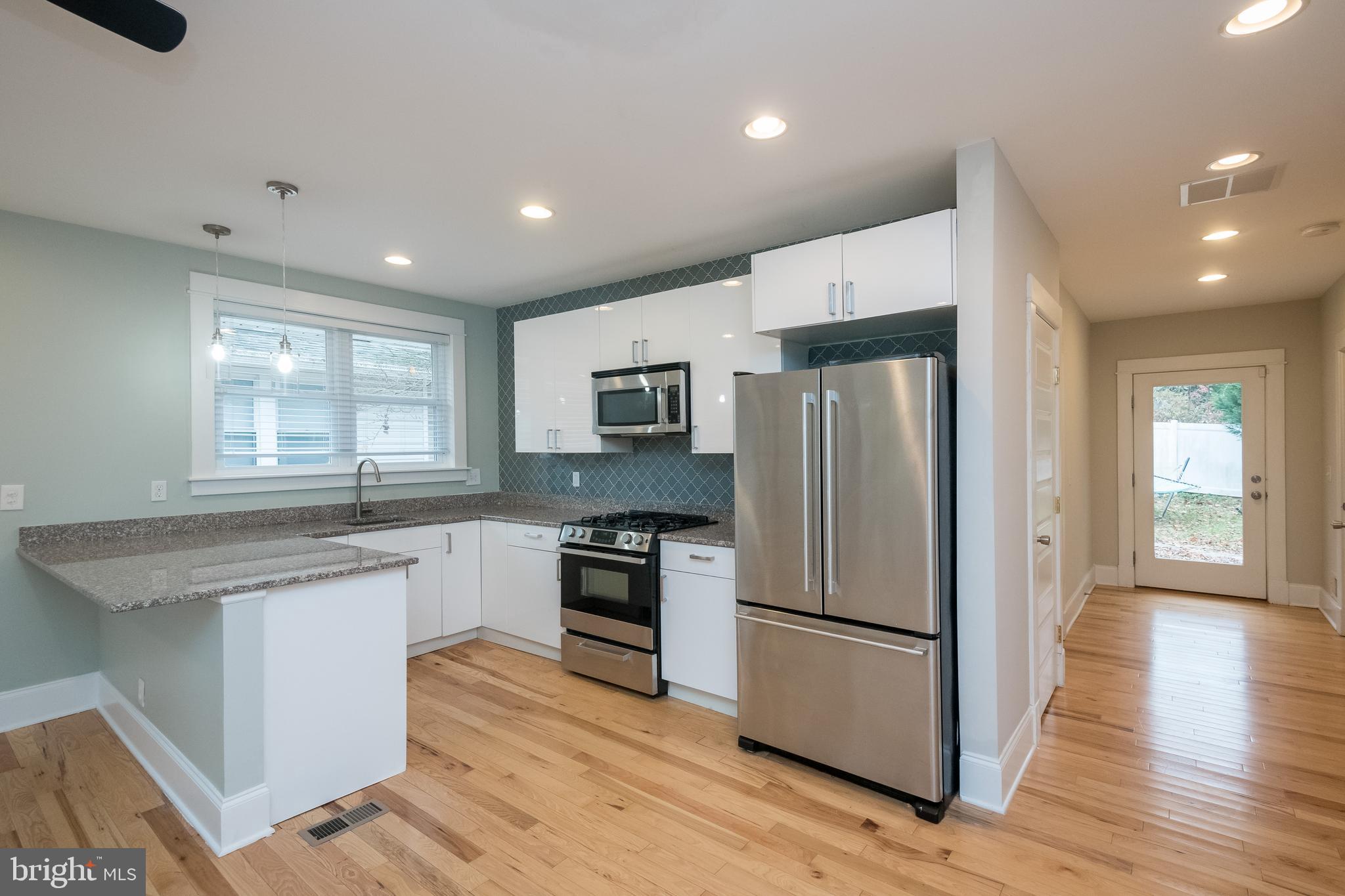 5724 Rockspring Road Baltimore, MD 21209 - Photo 14 of 38