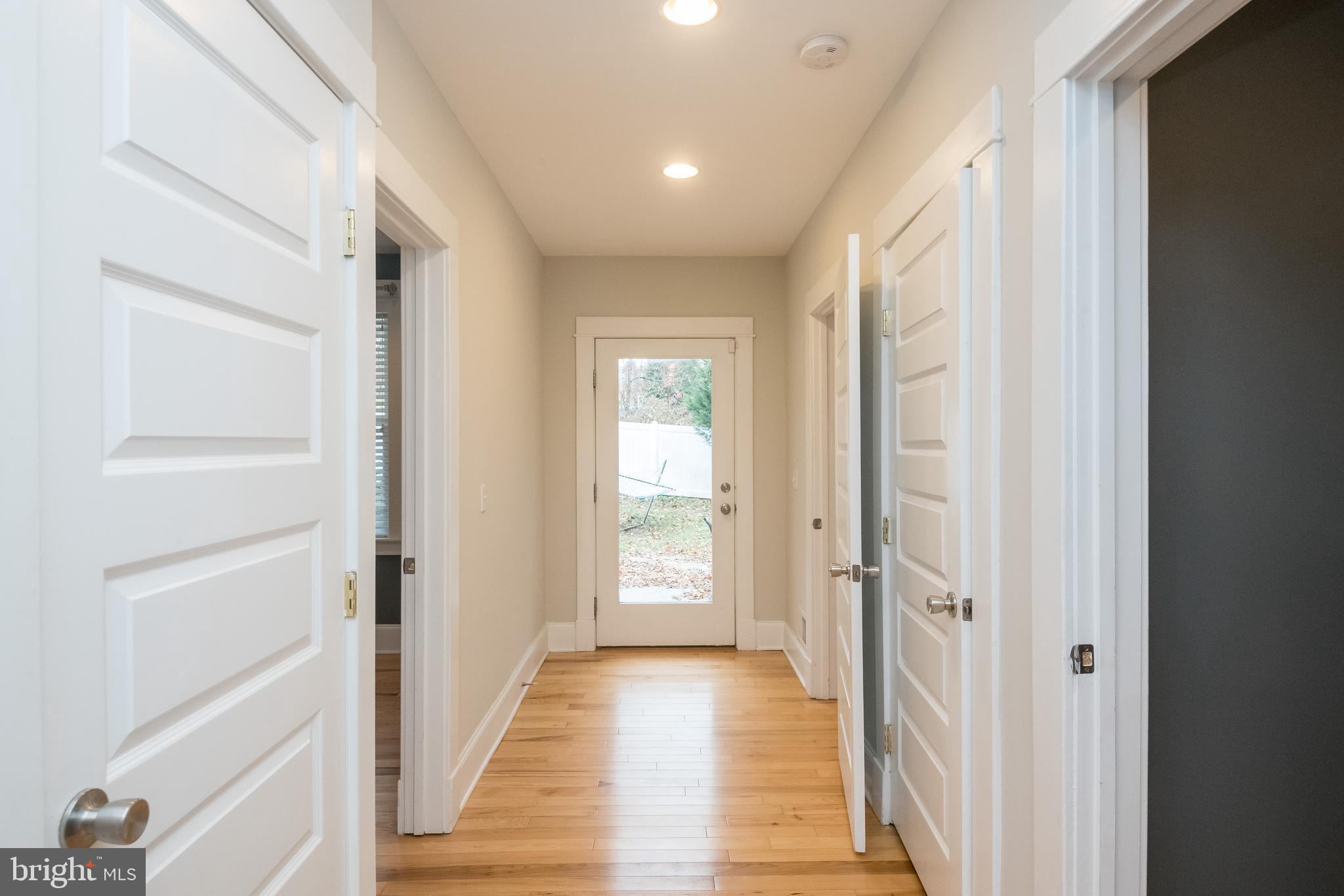 5724 Rockspring Road Baltimore, MD 21209 - Photo 19 of 38
