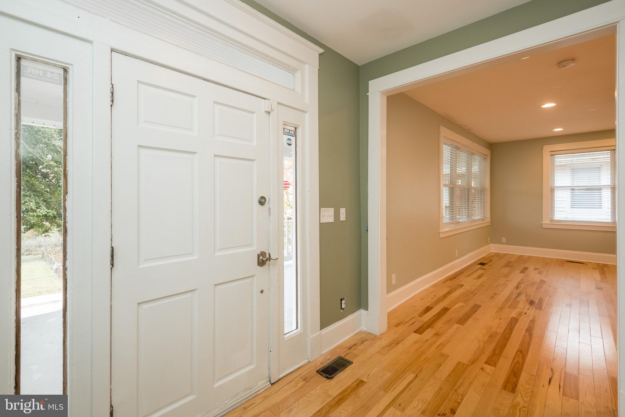5724 Rockspring Road Baltimore, MD 21209 - Photo 7 of 38
