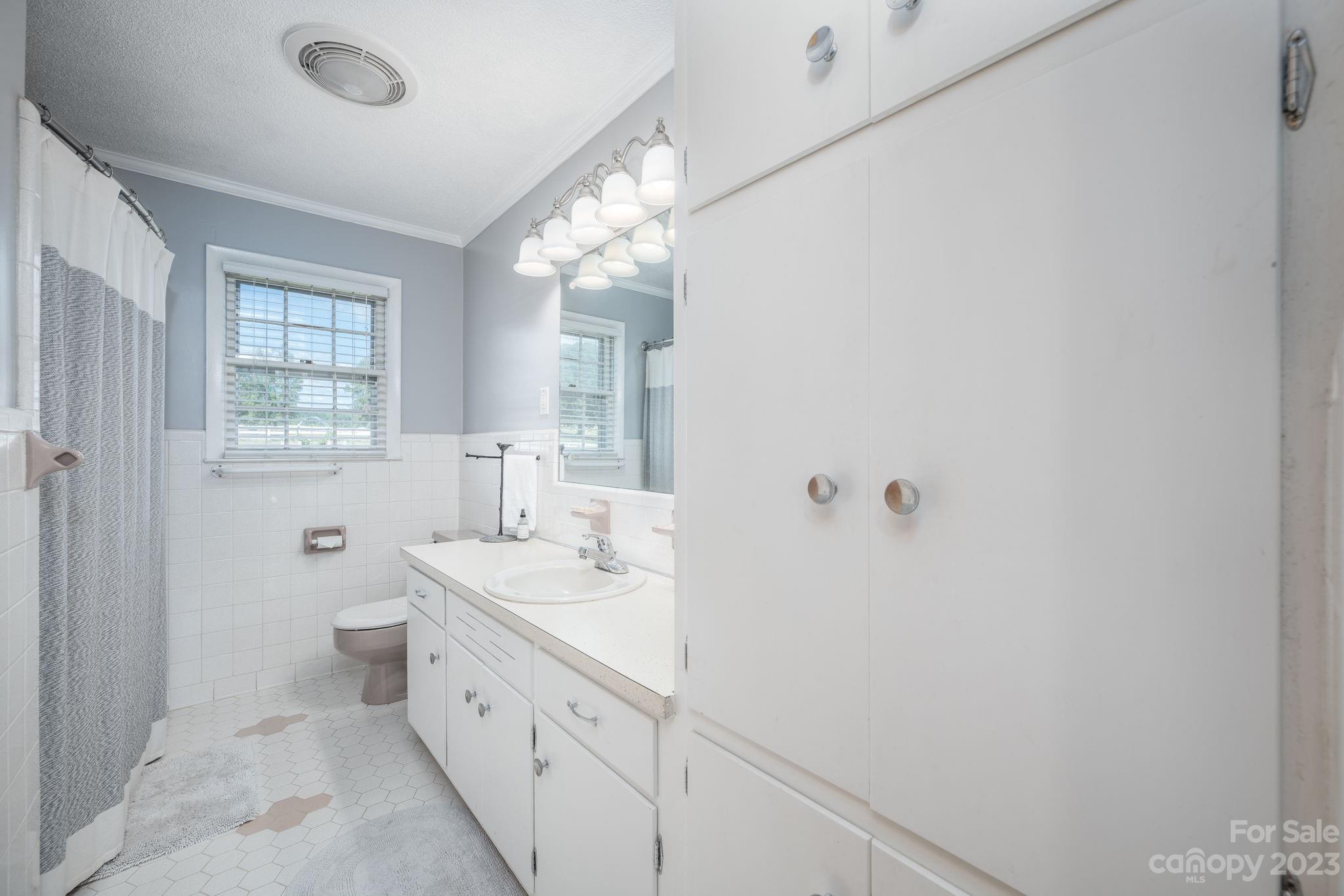 5050 East Maiden Road Maiden, NC 28650 - Photo 22 of 38 Gallery Image 22