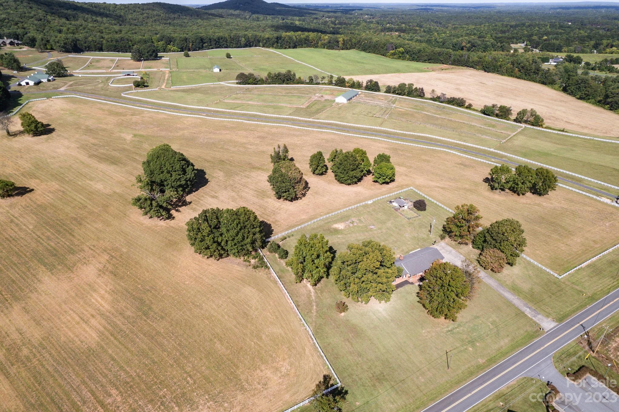 5050 East Maiden Road Maiden, NC 28650 - Photo 36 of 38 Gallery Image 36