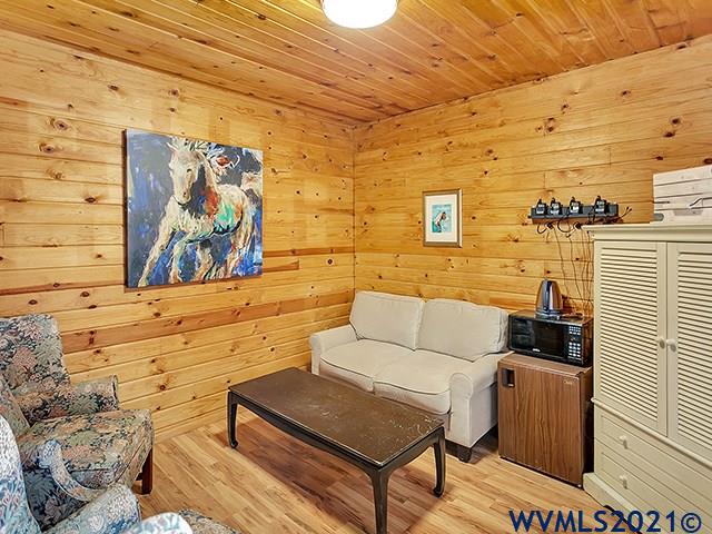 25200 Butteville Road Northeast Aurora, OR 97002 - Photo 9 of 42 Gallery Image 9