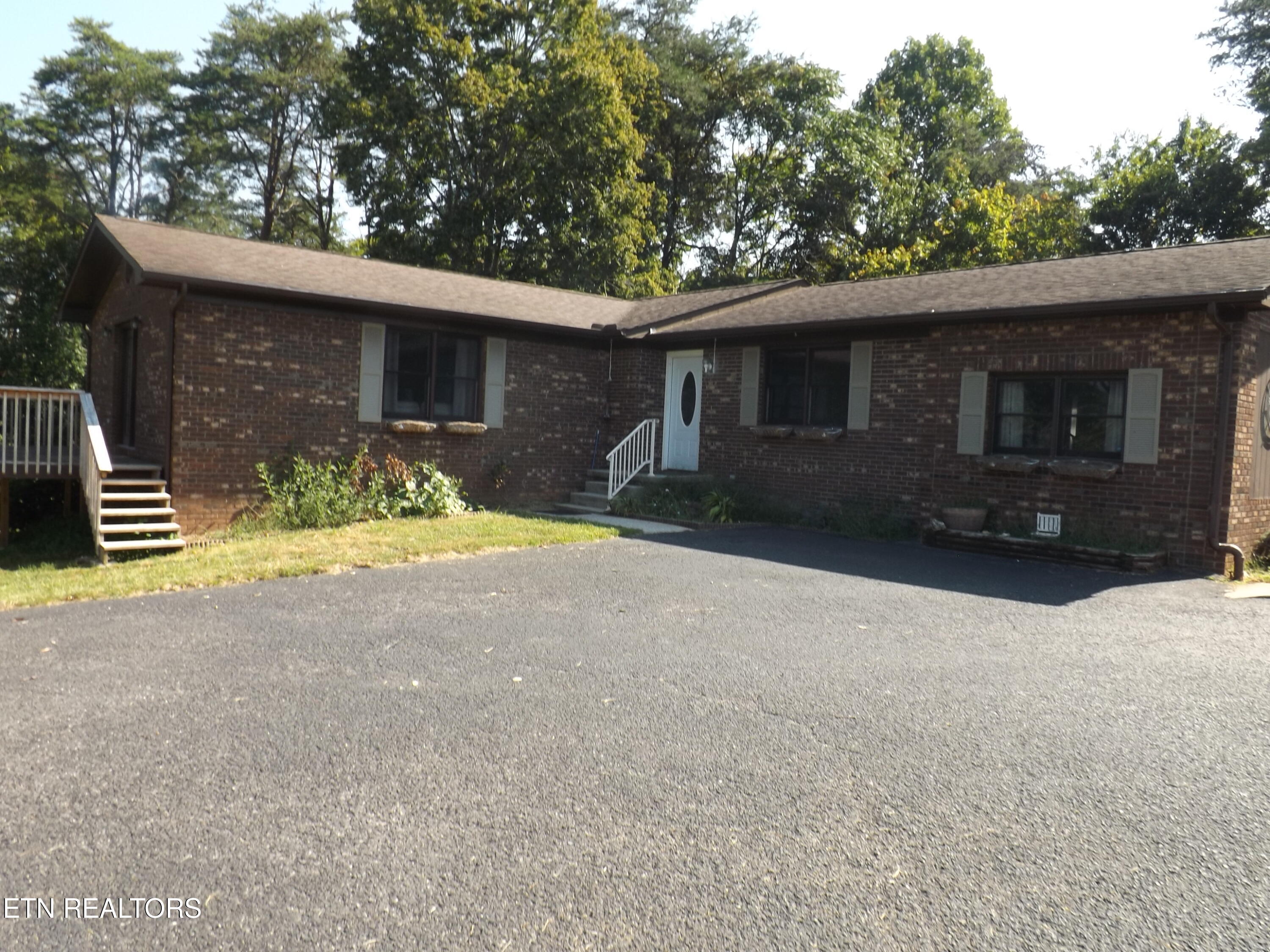 235 Parliament Road Harrogate, TN 37752 - Photo 16 of 52 DSCF4651