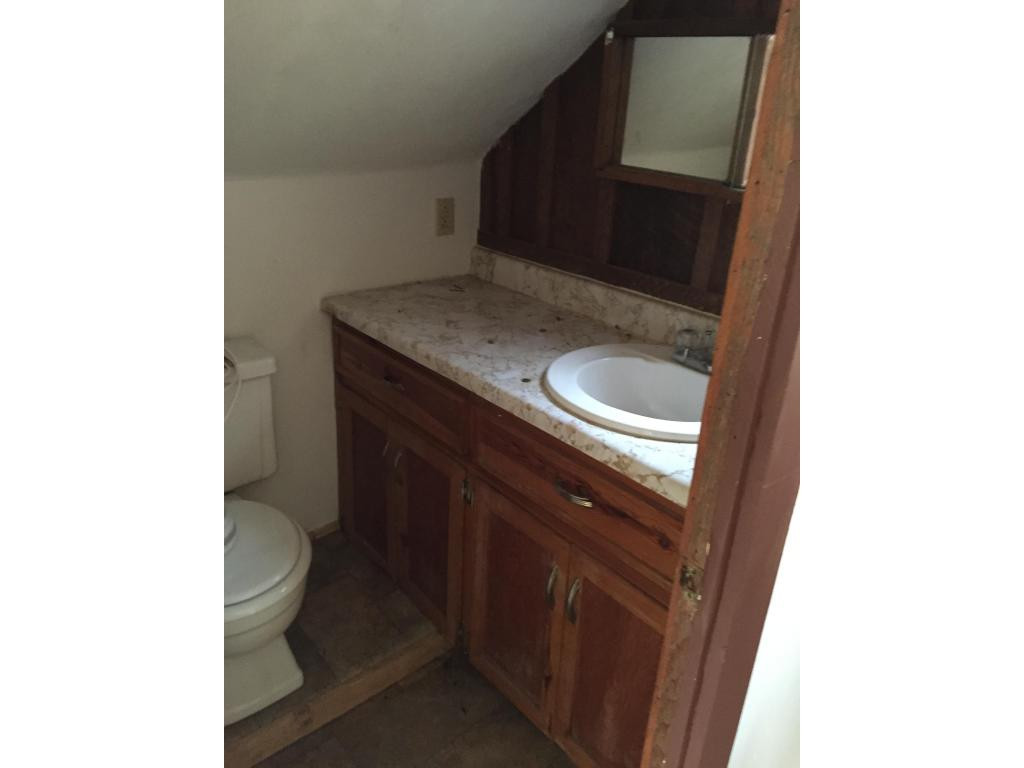 1221 Spivey Mountain Road Erwin, TN 37650 - Photo 11 of 19 12 bath by bedroom 3