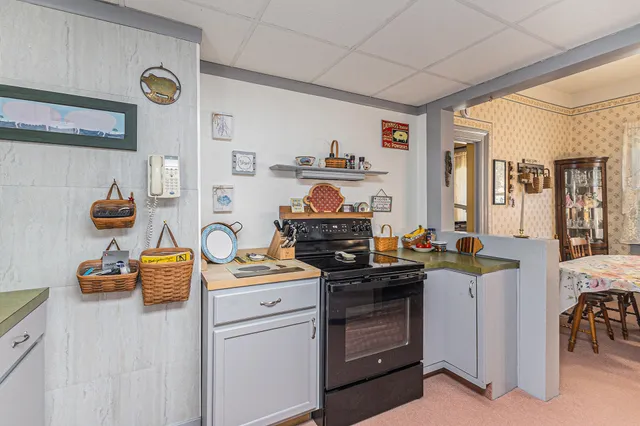 $206,000 | 449 4th Street, Manistee, MI 49660