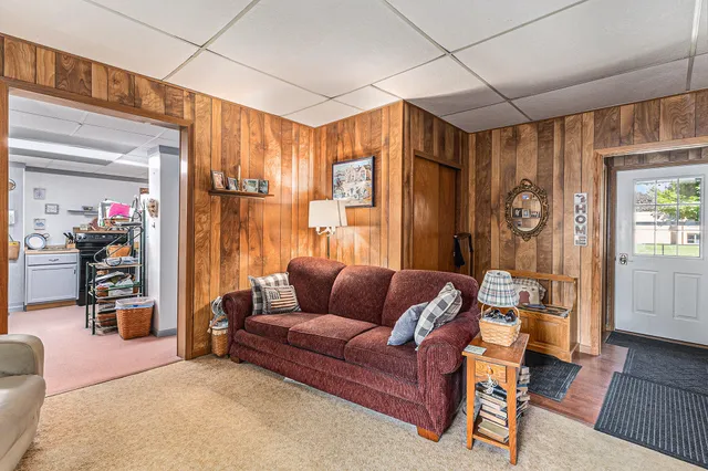 $206,000 | 449 4th Street, Manistee, MI 49660