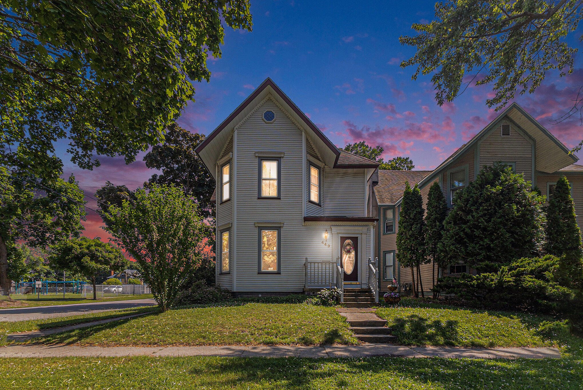 449 4th Street Manistee, MI 49660 - Photo 2 of 48 001__42a9978_twilght_544