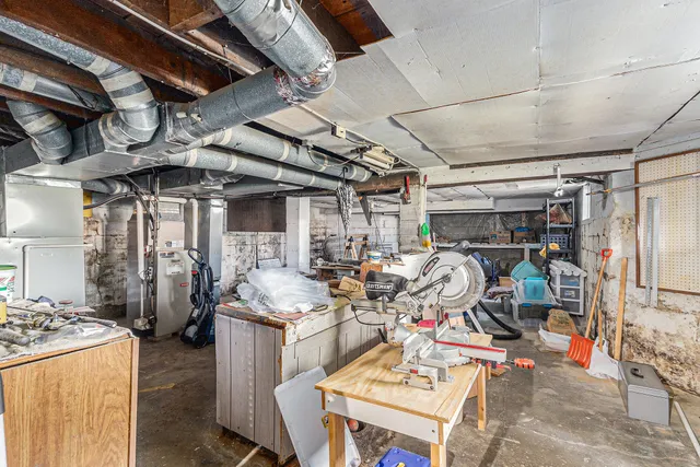 $206,000 | 449 4th Street, Manistee, MI 49660