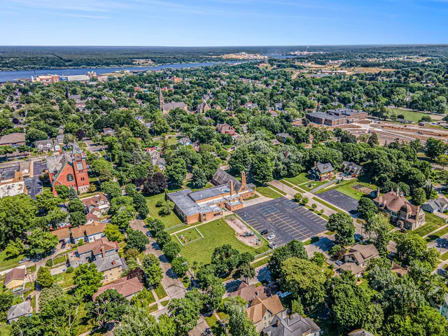 $206,000 | 449 4th Street, Manistee, MI 49660