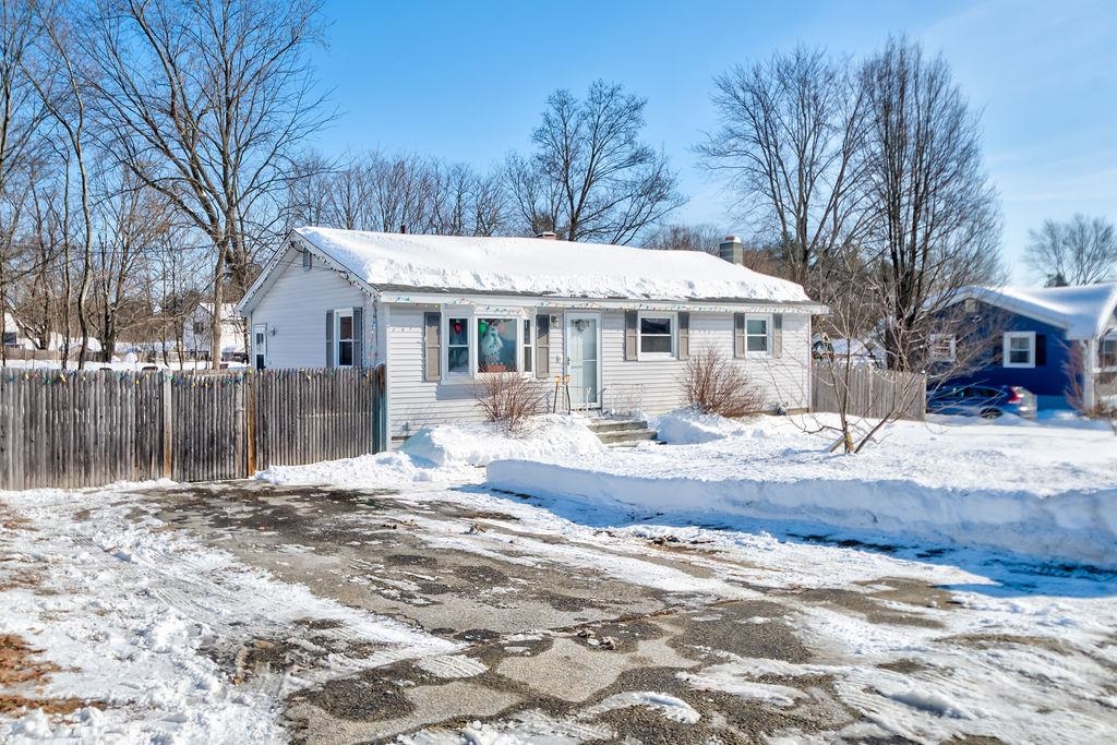 2 Natick Street Nashua, NH 03063 - Photo 2 of 29 Gallery Image 2
