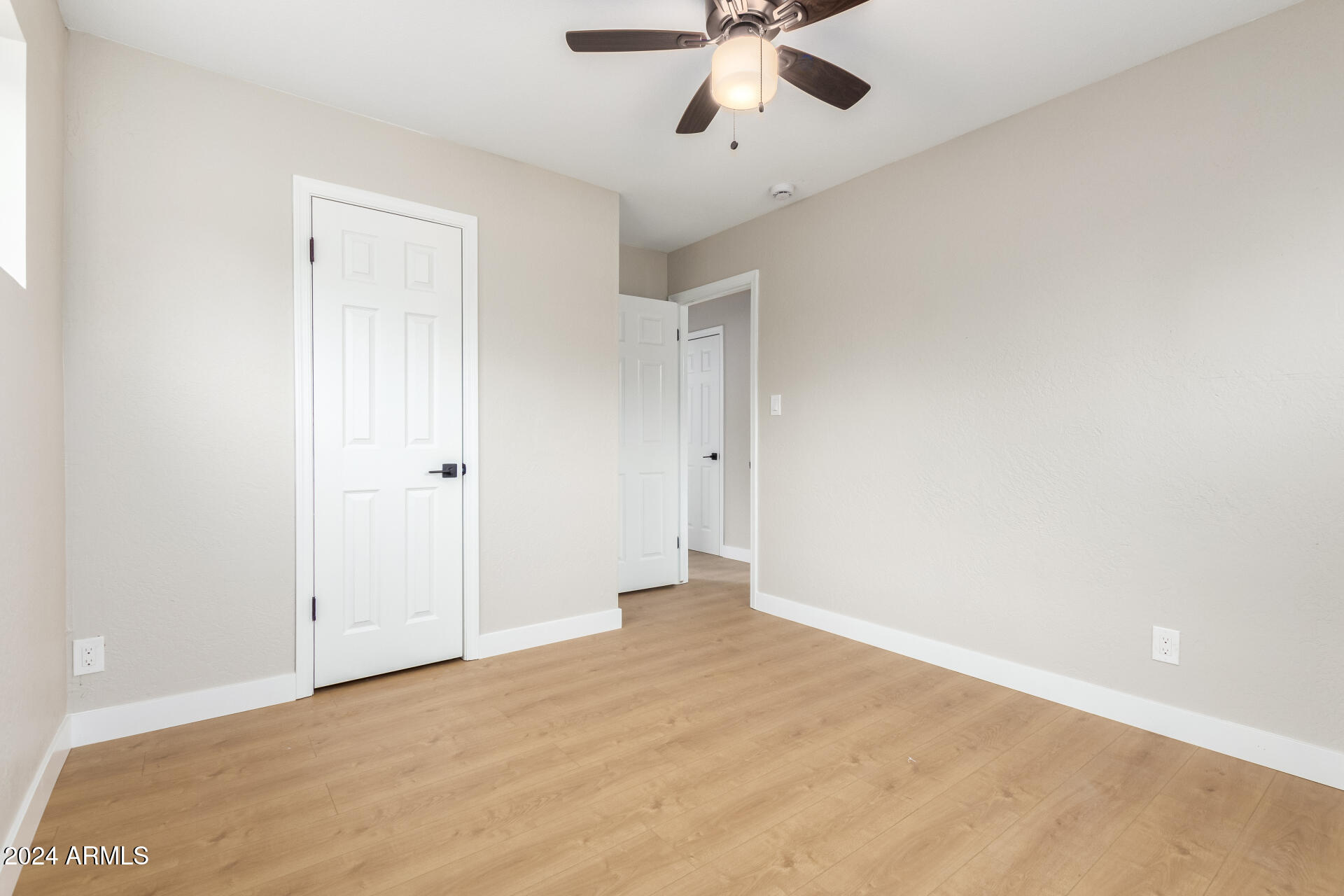 5818 South 20th Street Phoenix, AZ 85040 - Photo 17 of 29 a view of an empty room