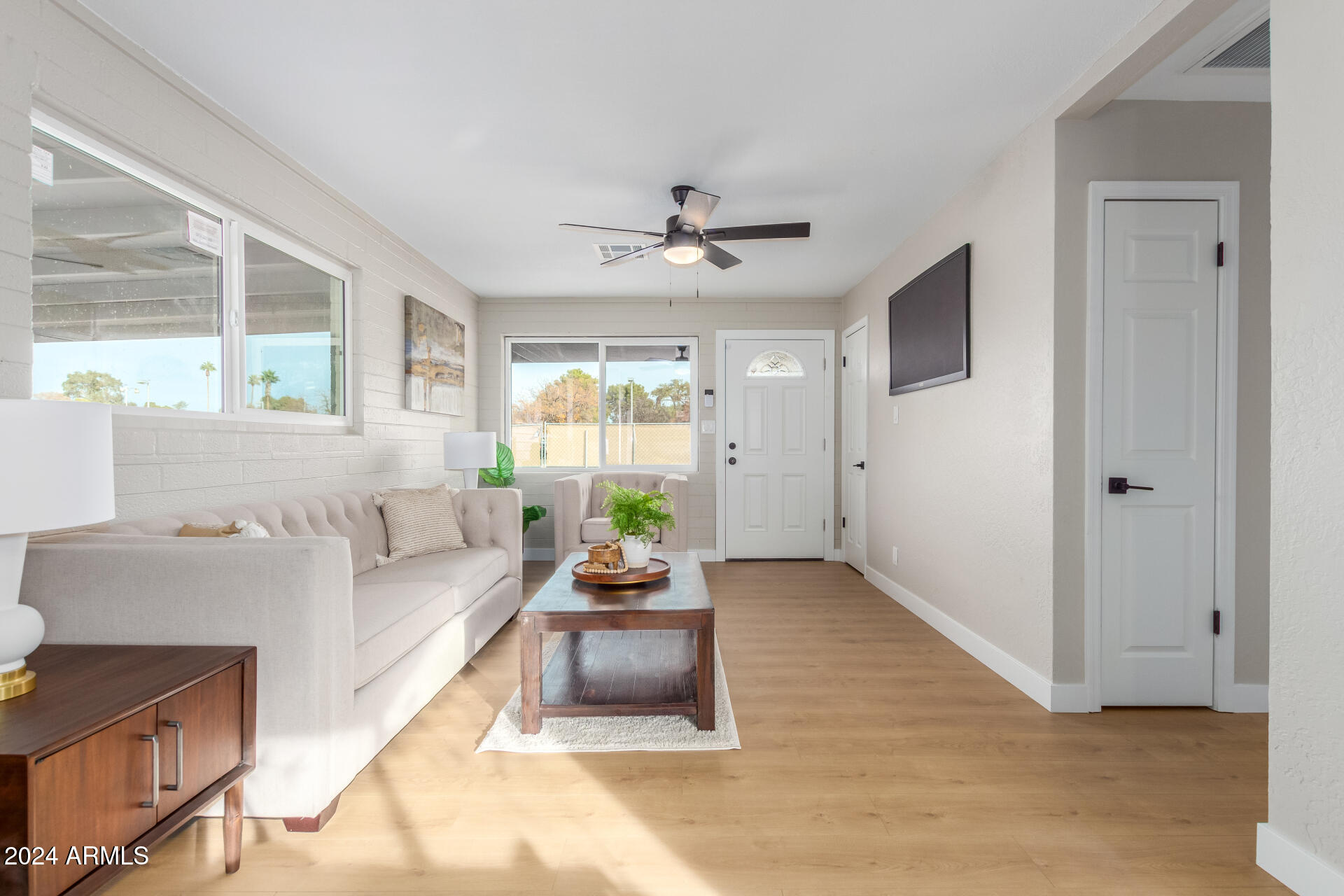 5818 South 20th Street Phoenix, AZ 85040 - Photo 7 of 29 09 - 20th