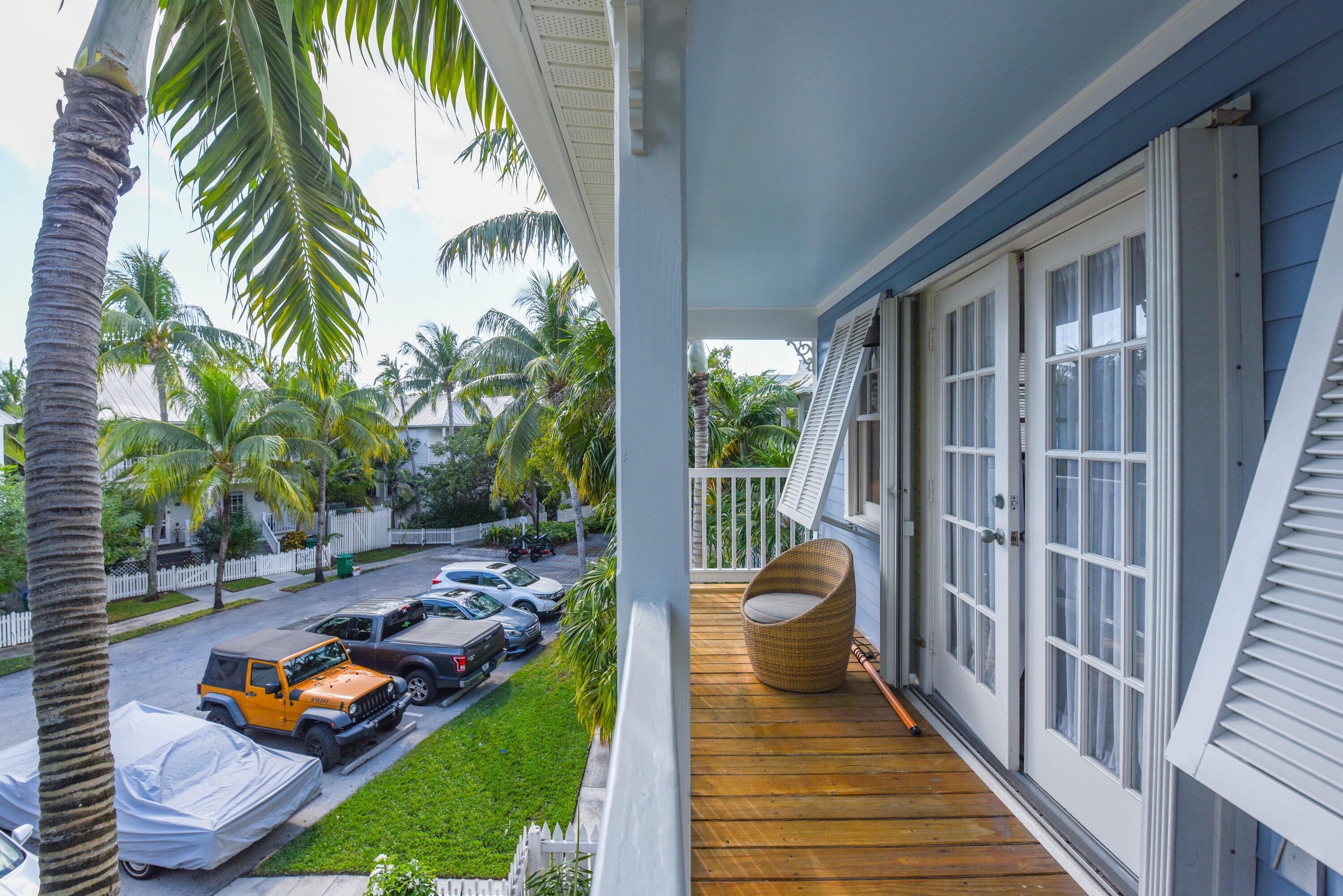 40 Spoonbill Way, Unit 1 Key West, FL 33040 - Photo 20 of 32 Guest Porch2