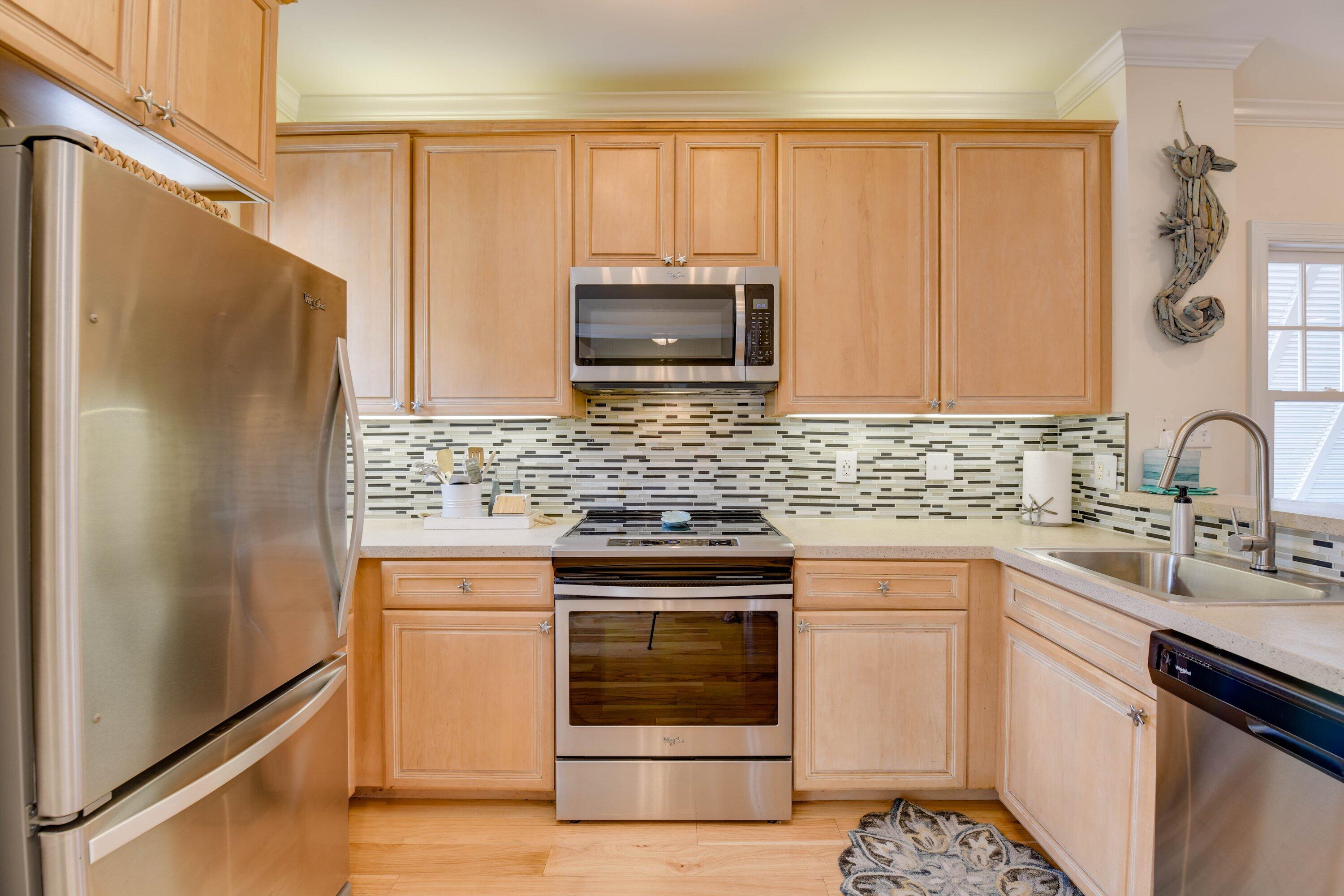 40 Spoonbill Way, Unit 1 Key West, FL 33040 - Photo 5 of 32 Kitchen