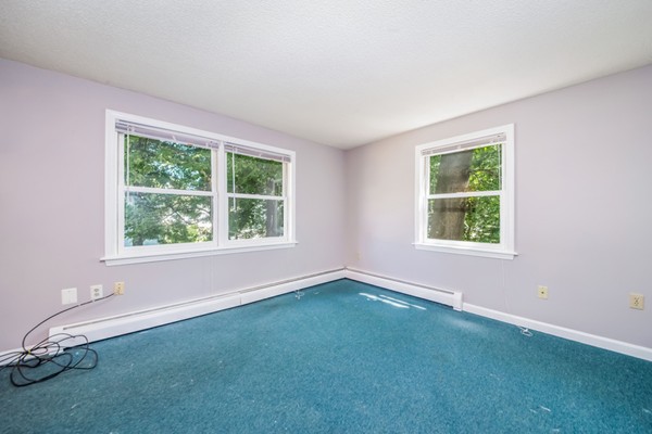 115 Lois Street Springfield, MA 01109 - Photo 12 of 29 Gallery Image 12
