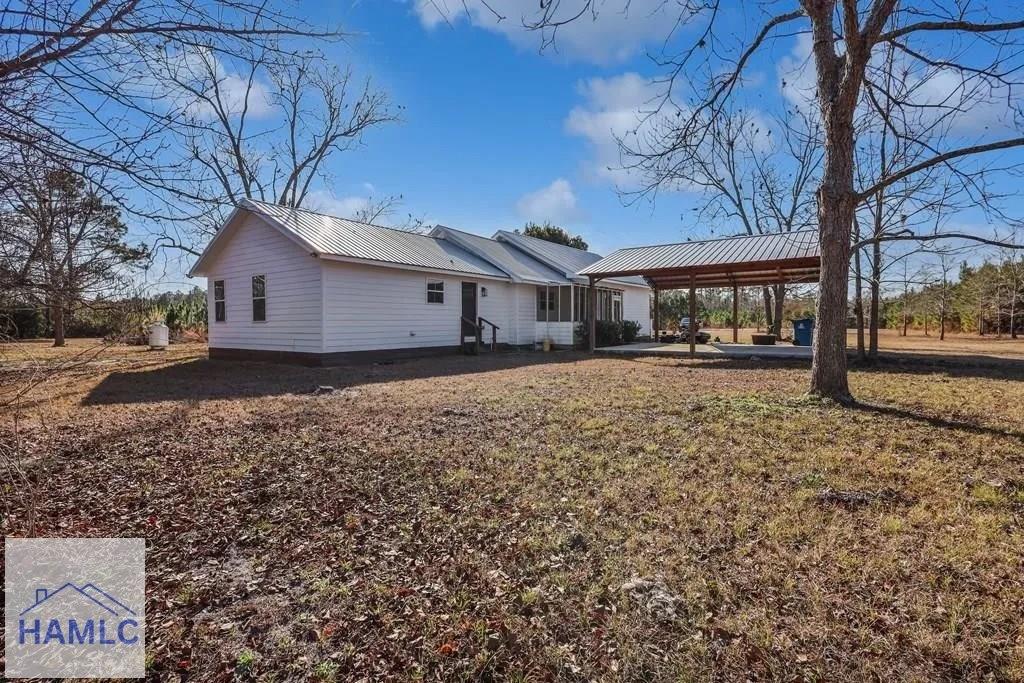 11038 Lanes Bridge Road Jesup, GA 31545 - Photo 5 of 27 Gallery Image 5