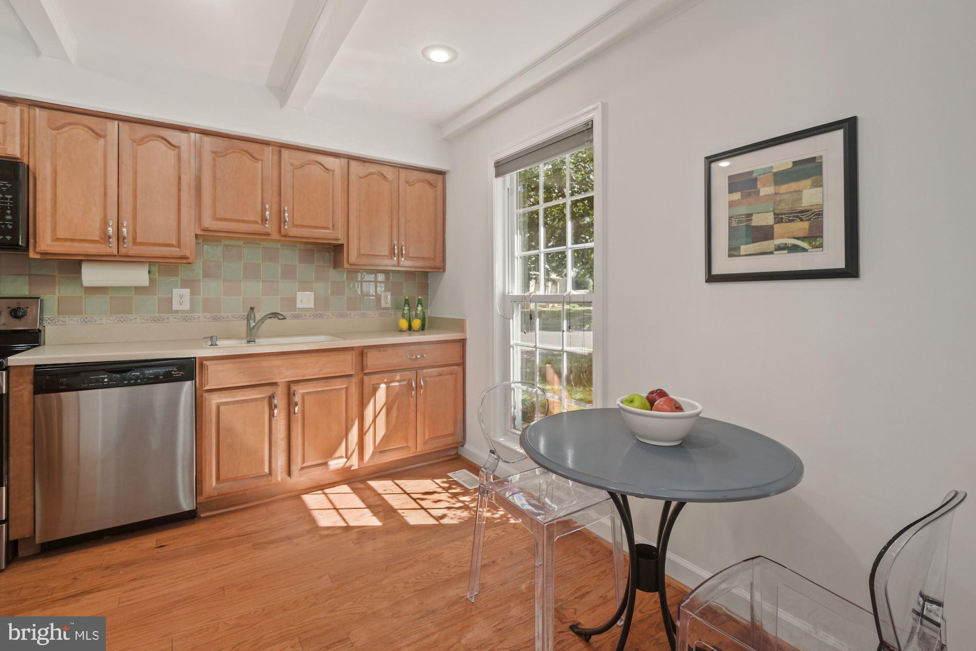 10536 Reed's Landing Circle Burke, VA 22015 - Photo 13 of 30 Gallery Image 13