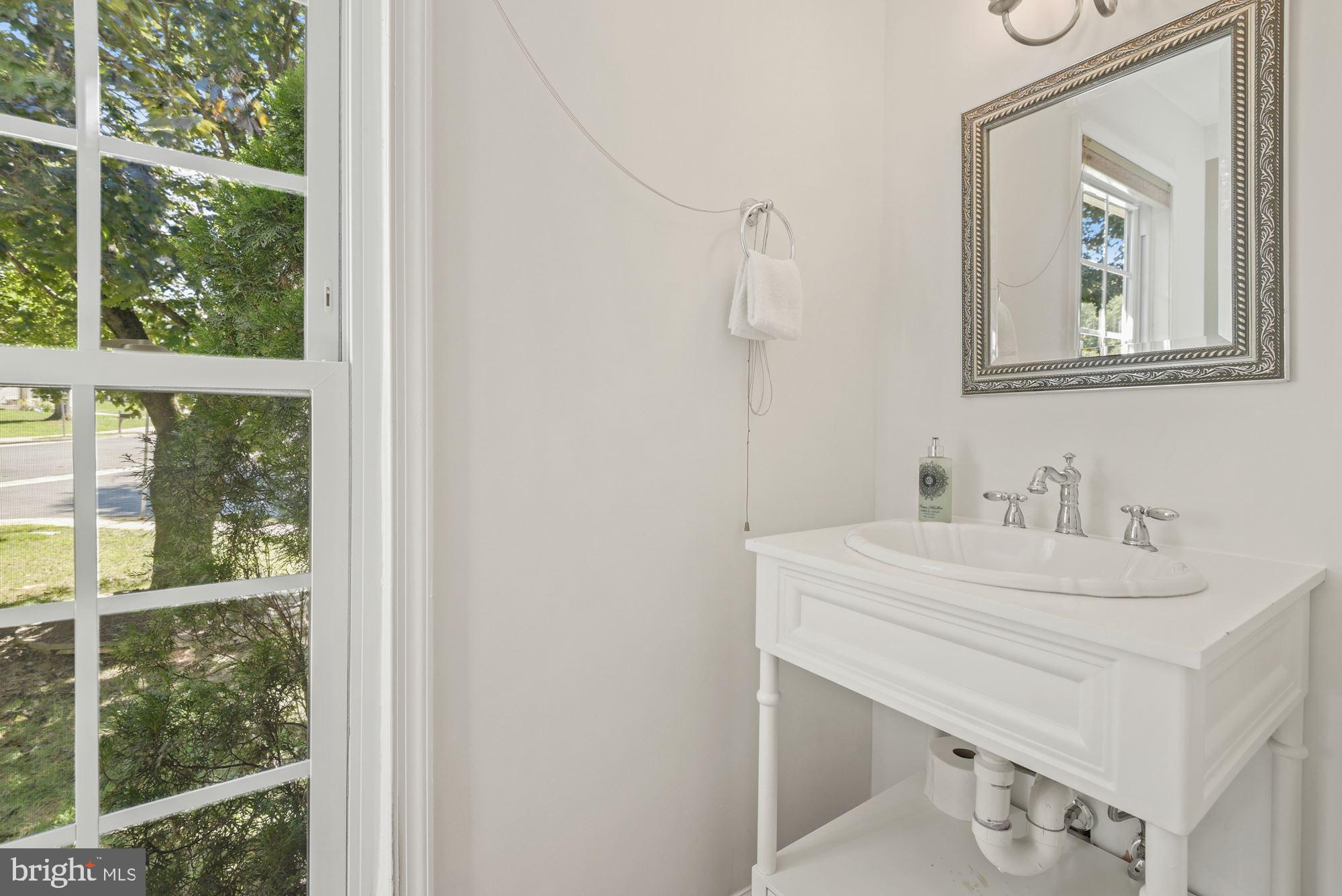 10536 Reed's Landing Circle Burke, VA 22015 - Photo 16 of 30 Gallery Image 16