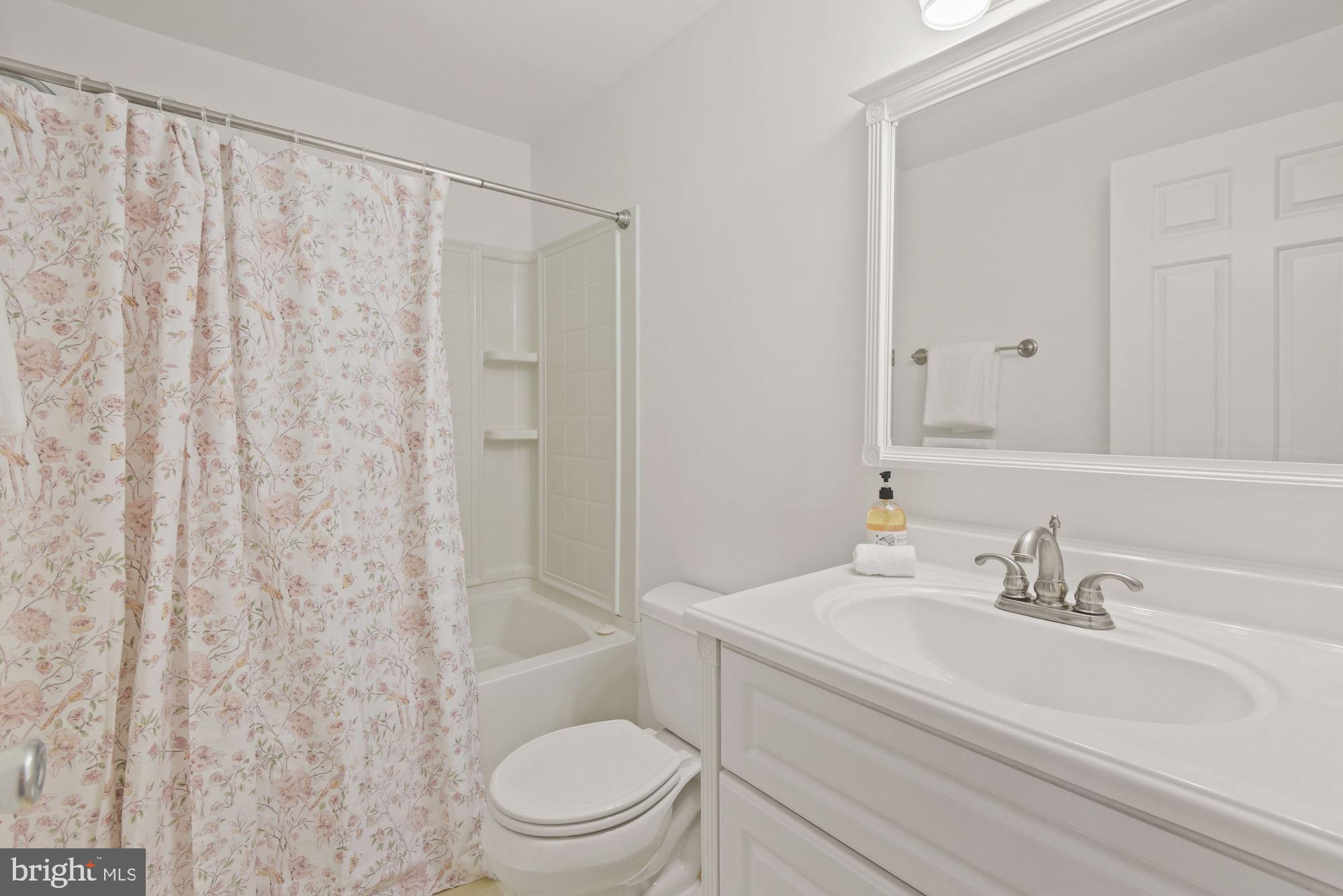 10536 Reed's Landing Circle Burke, VA 22015 - Photo 20 of 30 Gallery Image 20
