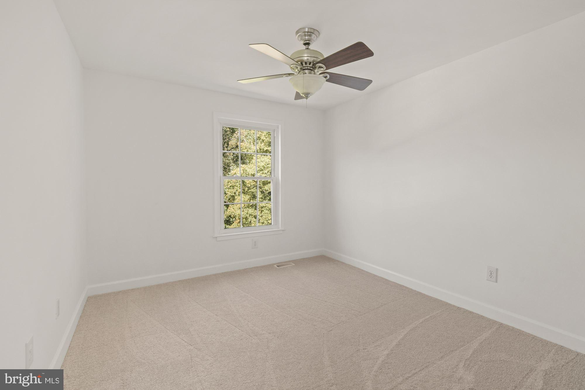 10536 Reed's Landing Circle Burke, VA 22015 - Photo 21 of 30 Gallery Image 21
