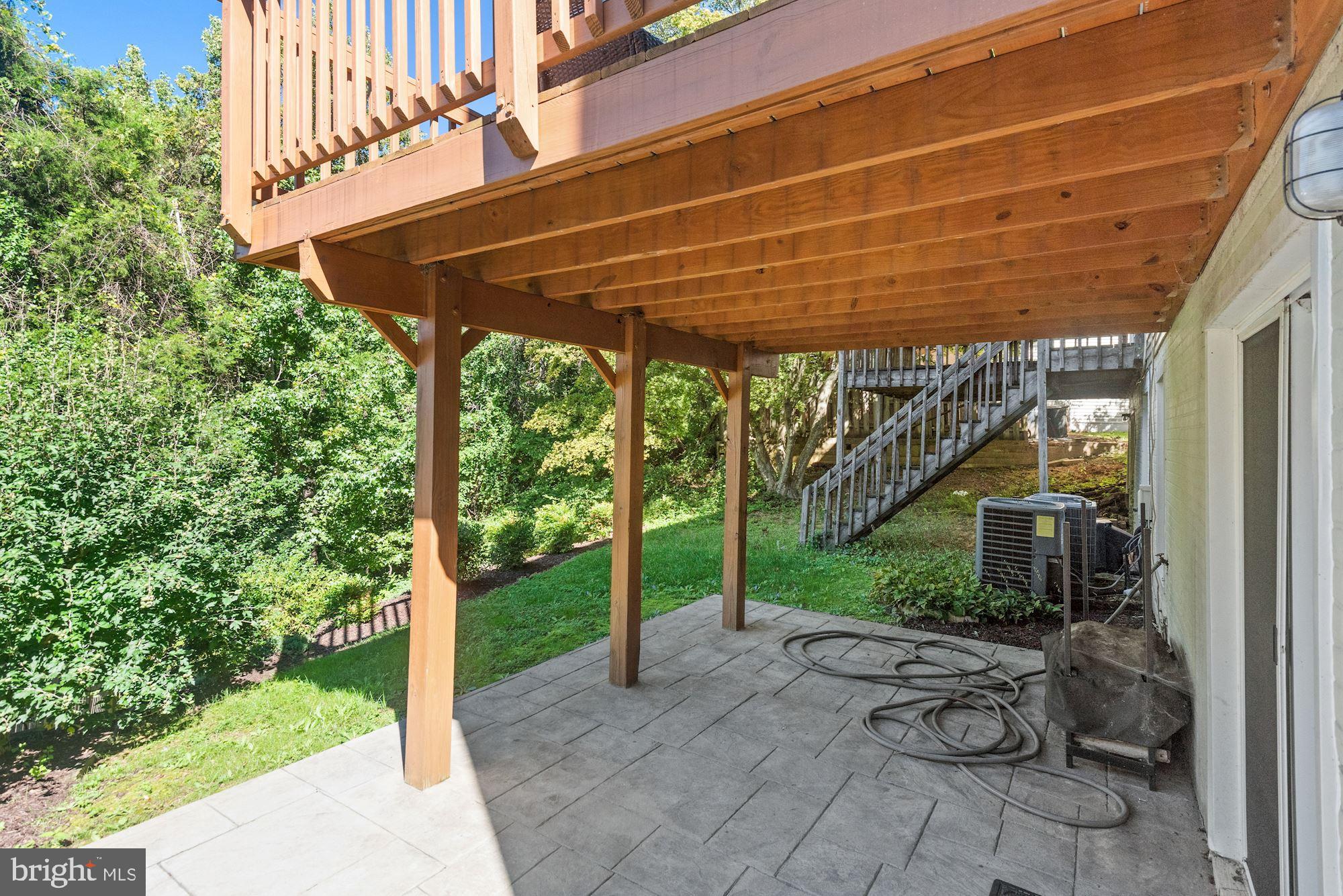 10536 Reed's Landing Circle Burke, VA 22015 - Photo 29 of 30 Gallery Image 29