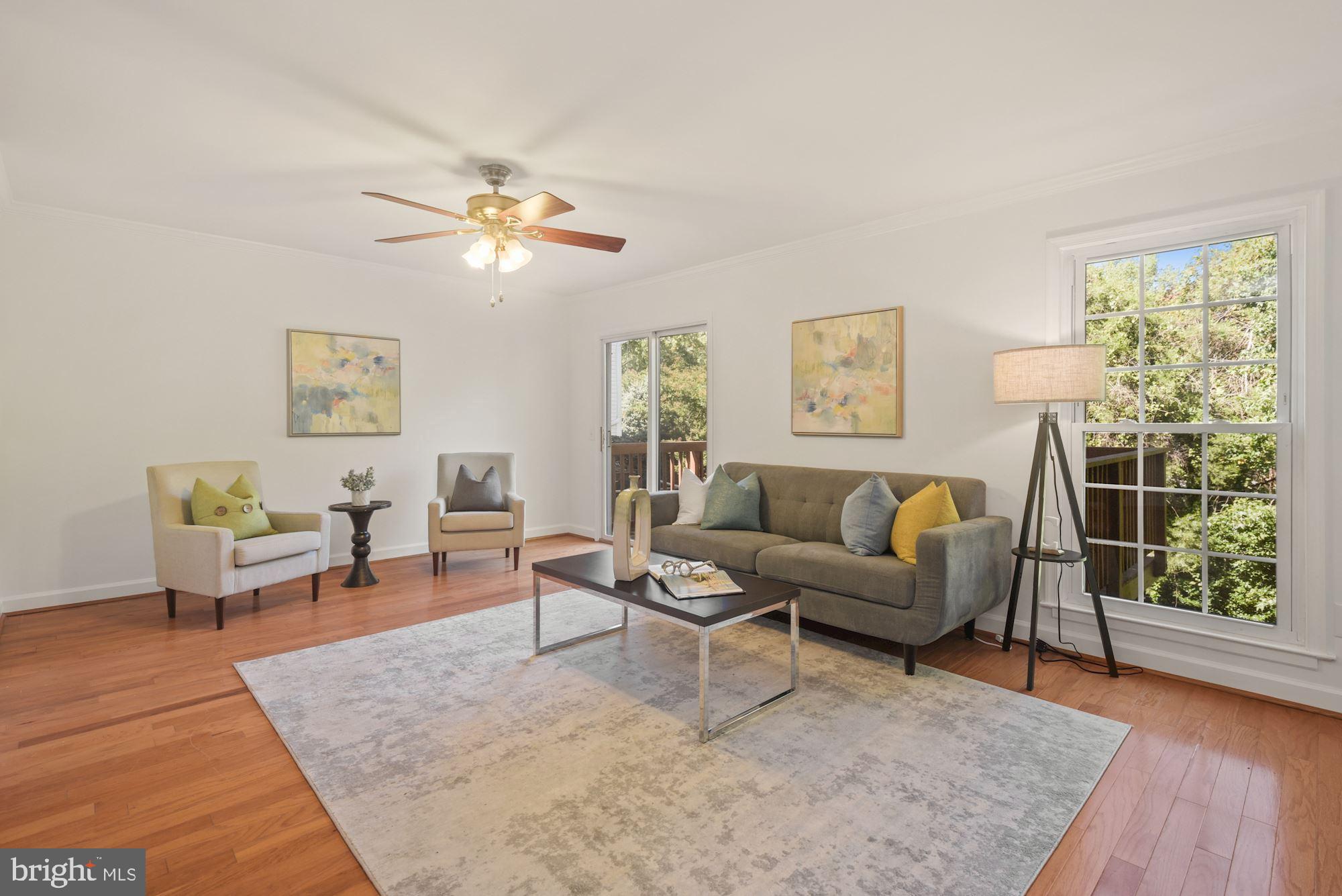 10536 Reed's Landing Circle Burke, VA 22015 - Photo 4 of 30 Gallery Image 4
