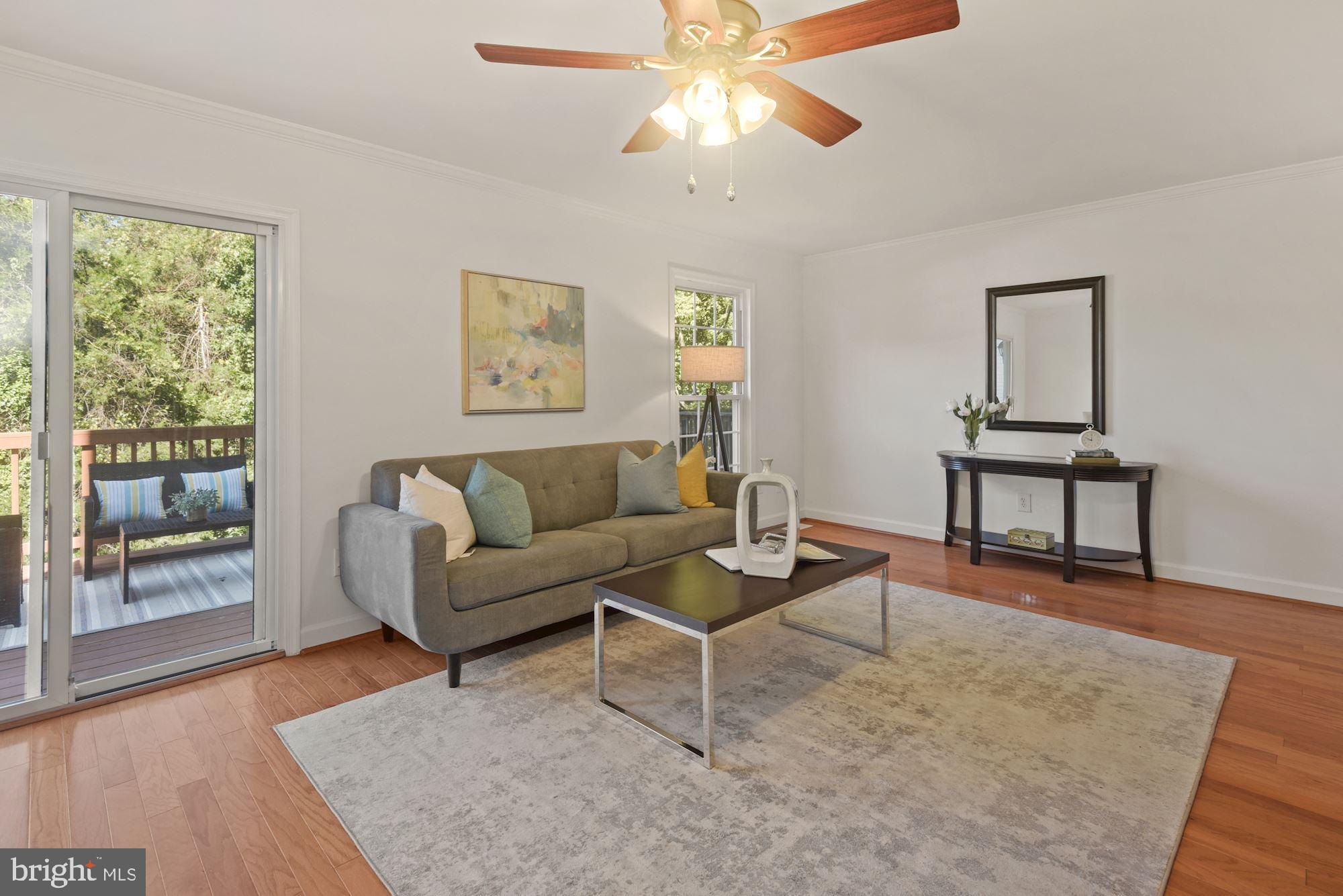 10536 Reed's Landing Circle Burke, VA 22015 - Photo 5 of 30 Gallery Image 5
