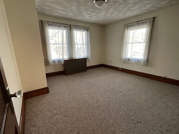 $2,300 | 24 Pearl Street, Unit 2, Wakefield, MA 01880