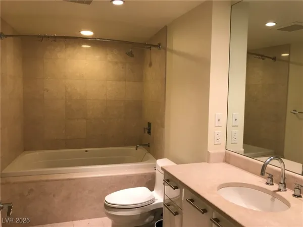 $2,100 | 322 Karen Avenue, Unit 1705, Las Vegas, NV 89109