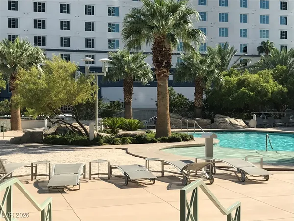 $2,100 | 322 Karen Avenue, Unit 1705, Las Vegas, NV 89109