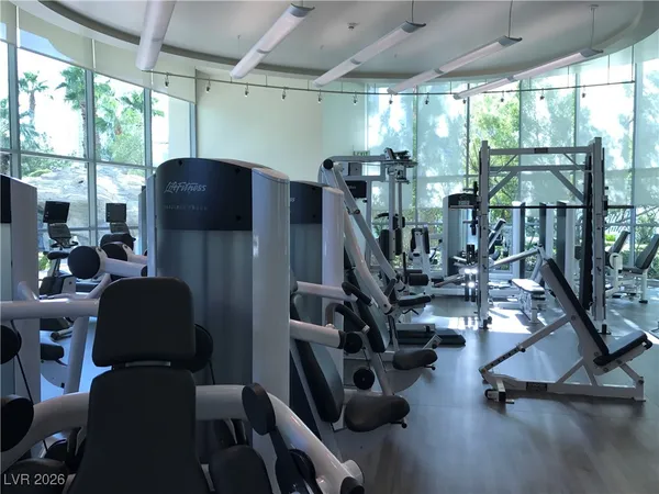 $2,100 | 322 Karen Avenue, Unit 1705, Las Vegas, NV 89109