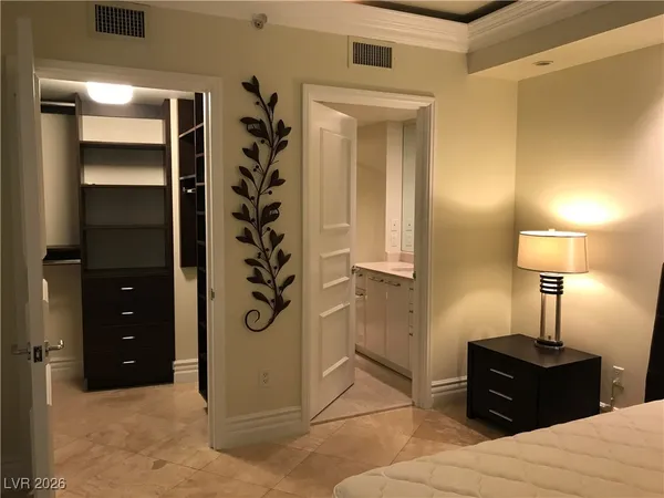 $2,100 | 322 Karen Avenue, Unit 1705, Las Vegas, NV 89109