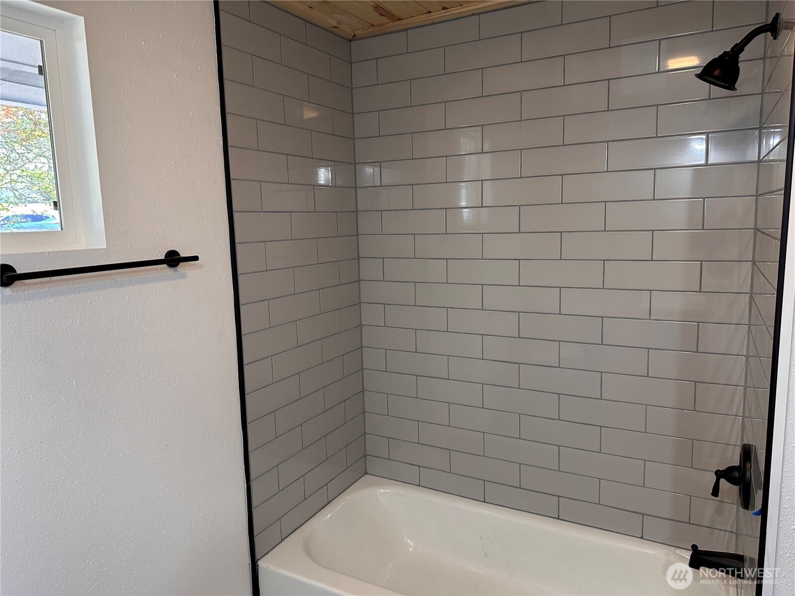3219 Halverson Avenue Bremerton, WA 98310 - Photo 14 of 40