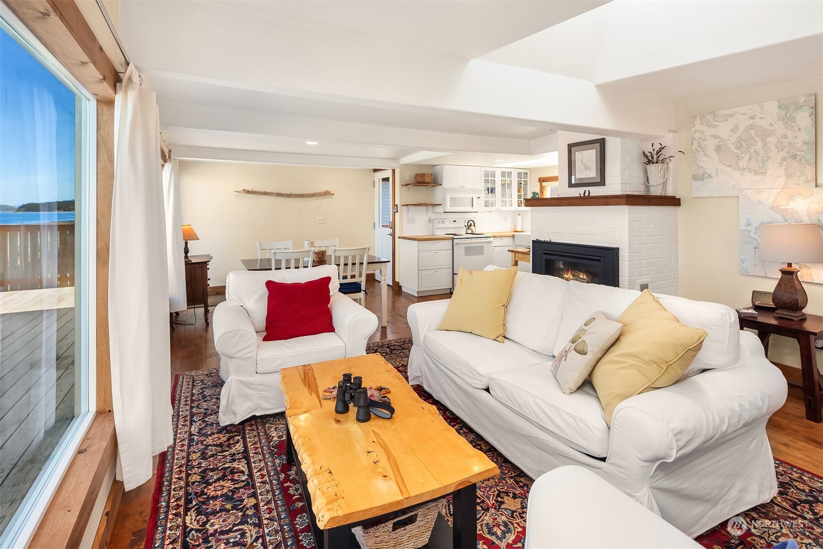 2649 West Beach Road Oak Harbor, WA 98277 - Photo 13 of 40 Gallery Image 13