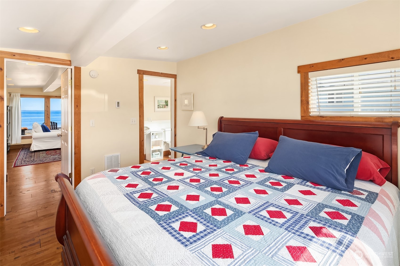 2649 West Beach Road Oak Harbor, WA 98277 - Photo 18 of 40 Gallery Image 18