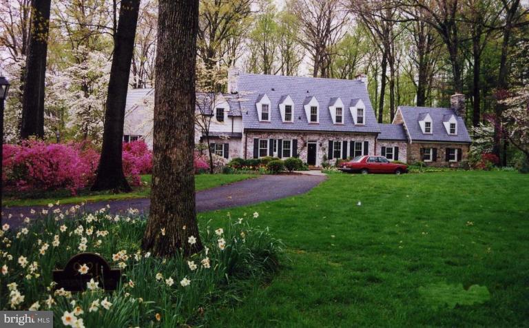 9121 Burning Tree Road Bethesda, MD 20817 - Photo 1 of 20 Exterior (Main)