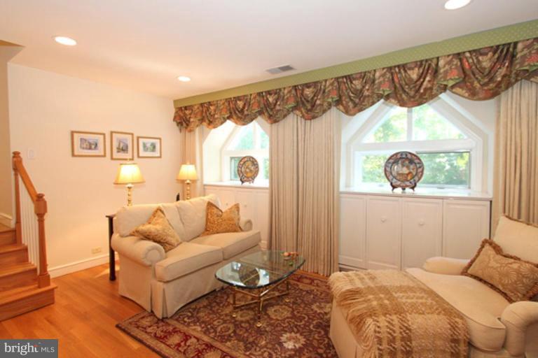 9121 Burning Tree Road Bethesda, MD 20817 - Photo 11 of 20 Master Bedroom #2