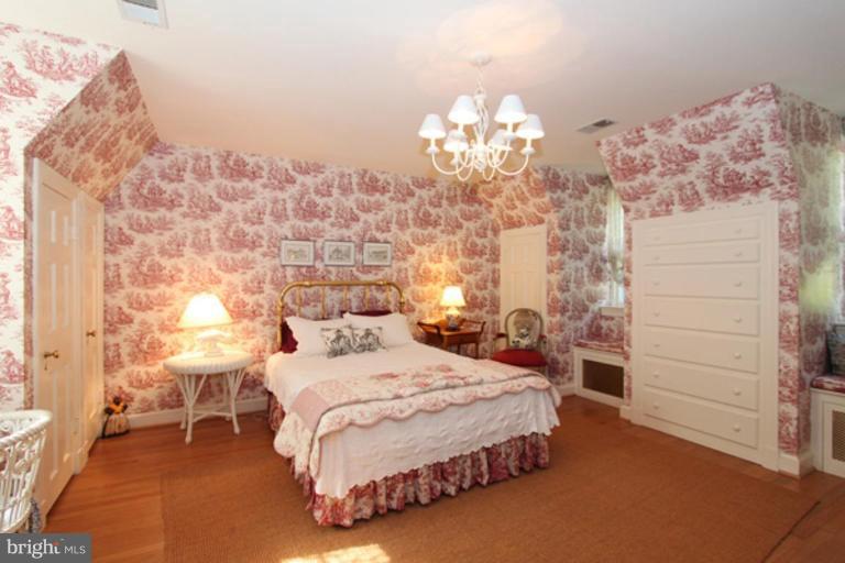 9121 Burning Tree Road Bethesda, MD 20817 - Photo 12 of 20 Bedroom #3