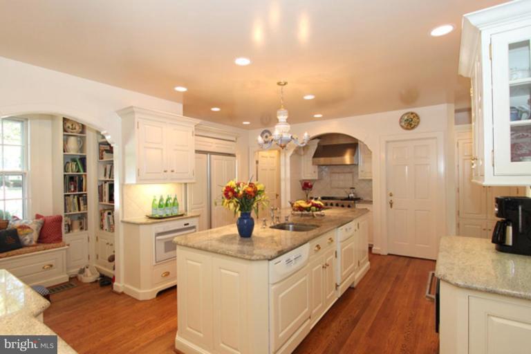 9121 Burning Tree Road Bethesda, MD 20817 - Photo 14 of 20 Kitchen