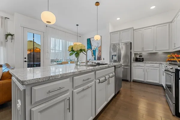 $3,950 | 10930 Brambling Drive, Houston, TX 77043