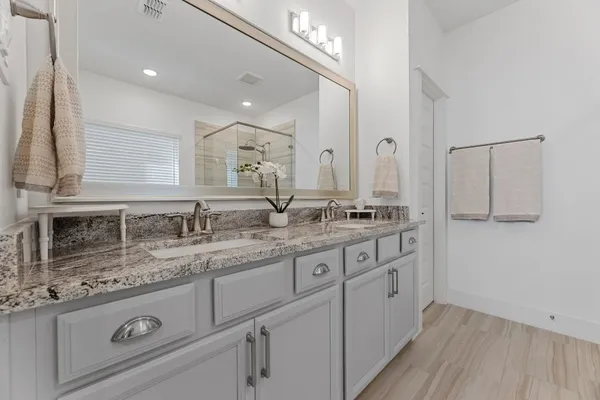 $3,950 | 10930 Brambling Drive, Houston, TX 77043