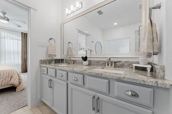 $3,950 | 10930 Brambling Drive, Houston, TX 77043