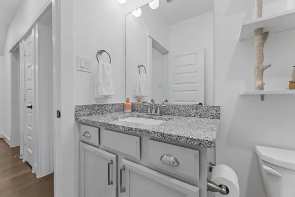 $3,950 | 10930 Brambling Drive, Houston, TX 77043