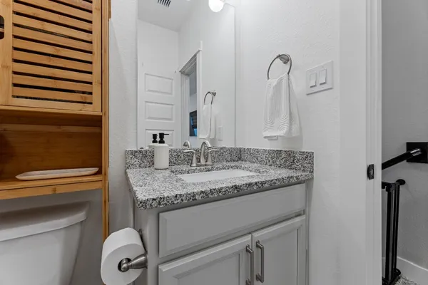 $3,950 | 10930 Brambling Drive, Houston, TX 77043