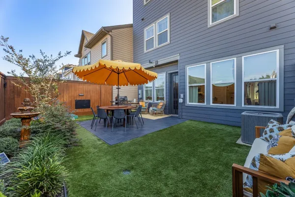 $3,950 | 10930 Brambling Drive, Houston, TX 77043