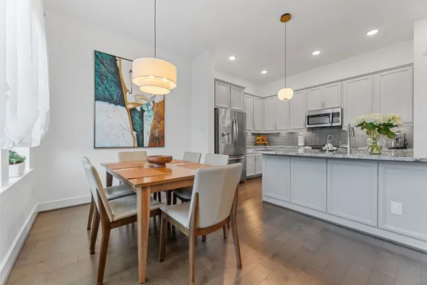 $3,950 | 10930 Brambling Drive, Houston, TX 77043